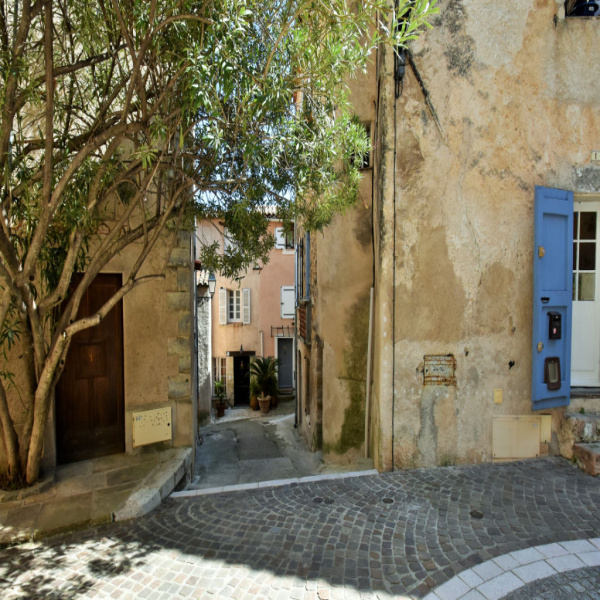 Offres de vente Appartement Tourrettes 83440